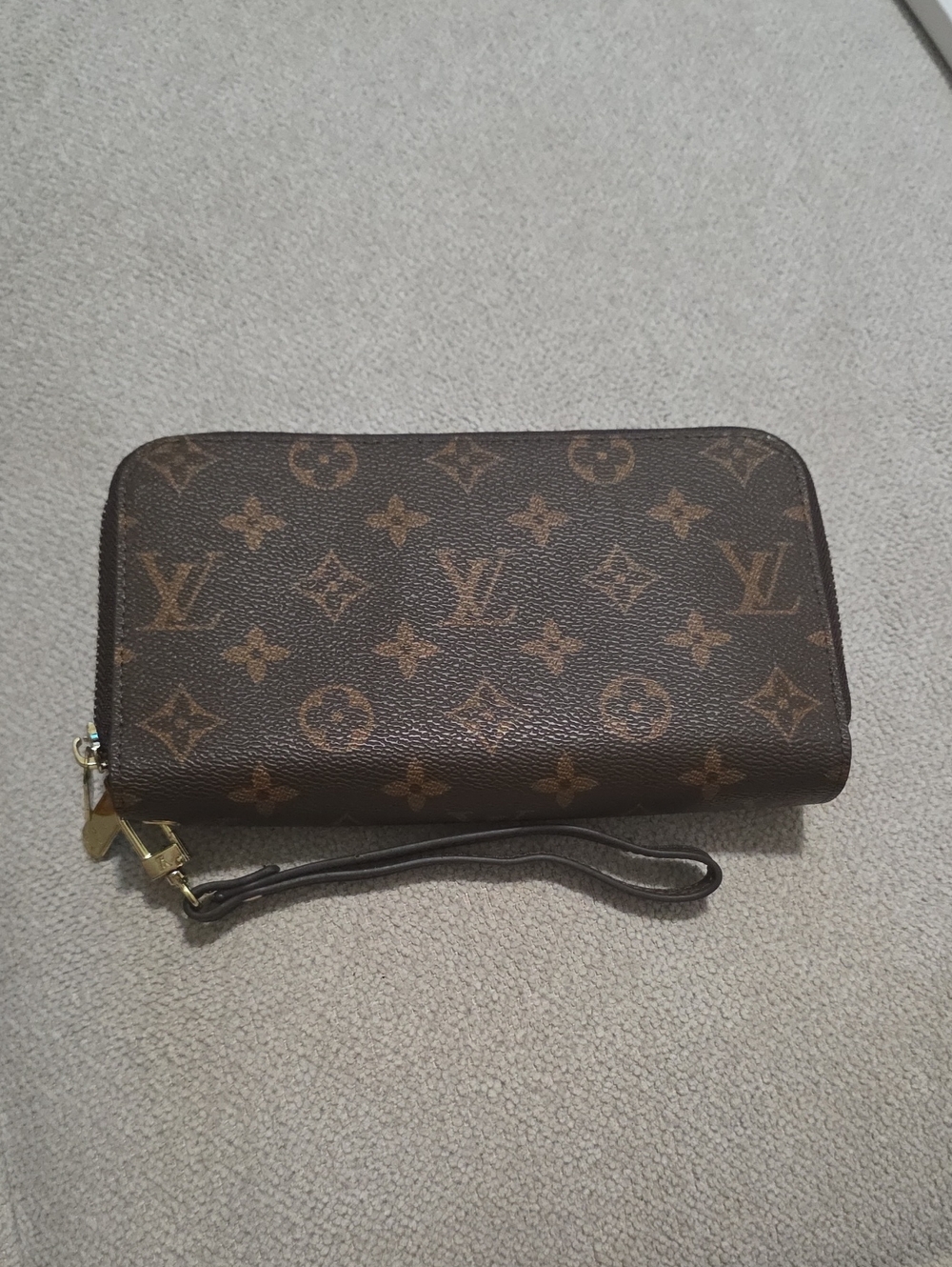 Louis Vuitton Monogram Canvas Brown Zip Around Wristlet Wallet